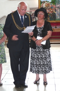 MAYOR AND PETER 004