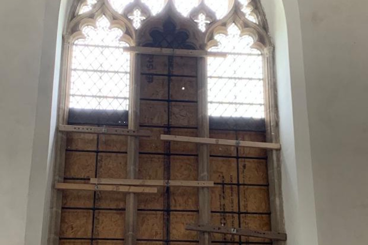 Minster Windows 750 AT