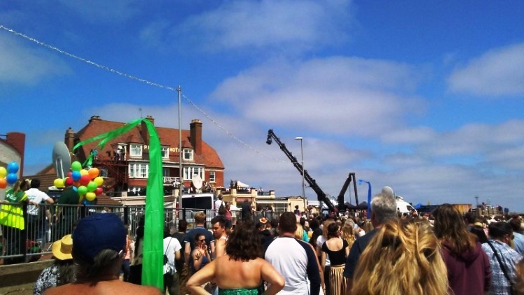 GORLESTON BEACH anna heydon